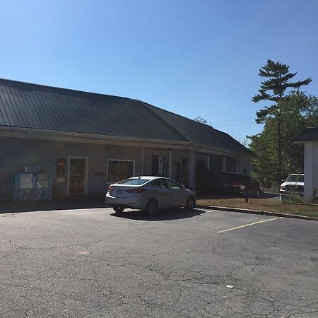 Bonaire Motel Hendersonville Dış mekan fotoğraf